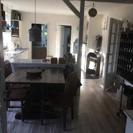 לינה וארוחת בוקר Hosmaria